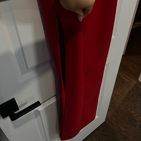 Red Floral Formal Gown❤️ - Picture 8 of 9